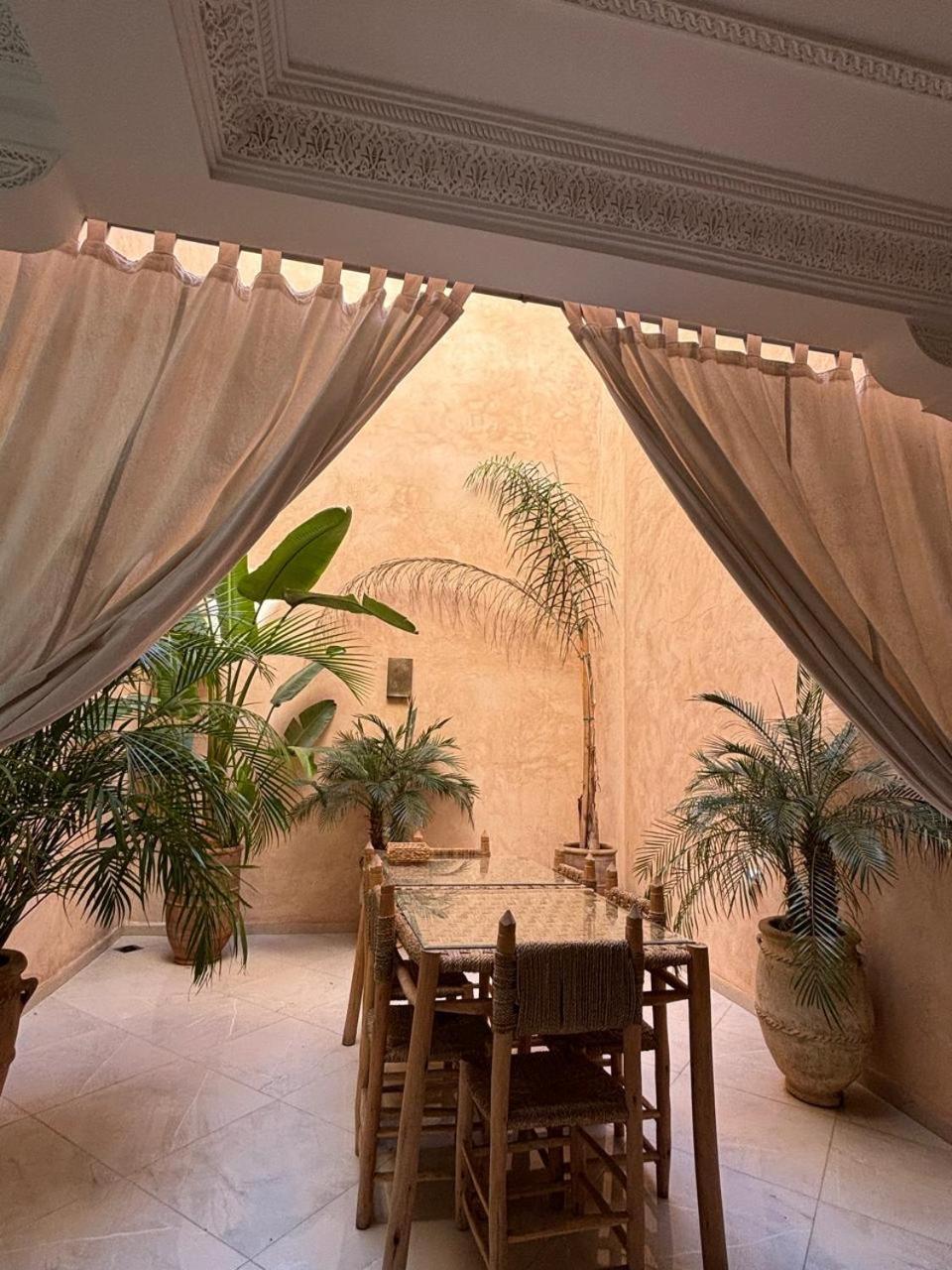 Riad L'Aeroport El Makina Exterior photo